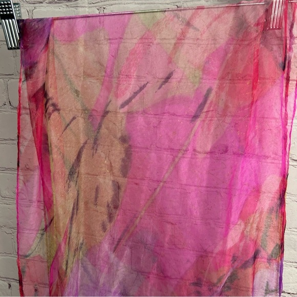 Stunning magenta pink artsy 100% silk delicate scarf ladies one size fringe - Picture 7 of 8